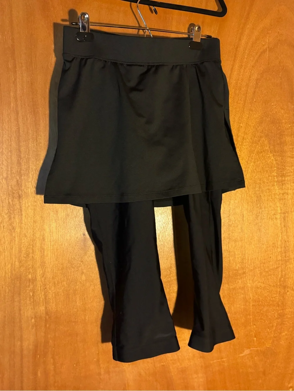 Novara REI Women’s Medium Skirted Cycling Capris Black Padded Chamois Bike
